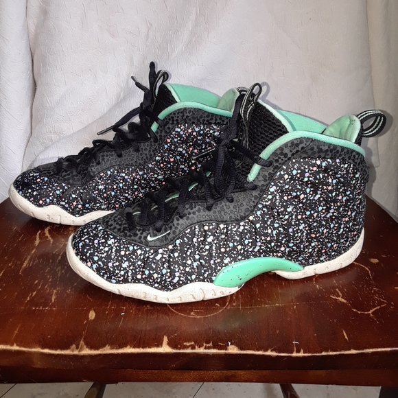 Nike Little Posite One 'Easter' Kids Shoe - Picture 2 of 11